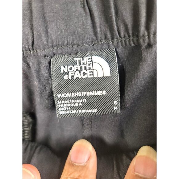 The North Face Women's Black Shorts Size s/p - Picture 8 of 10